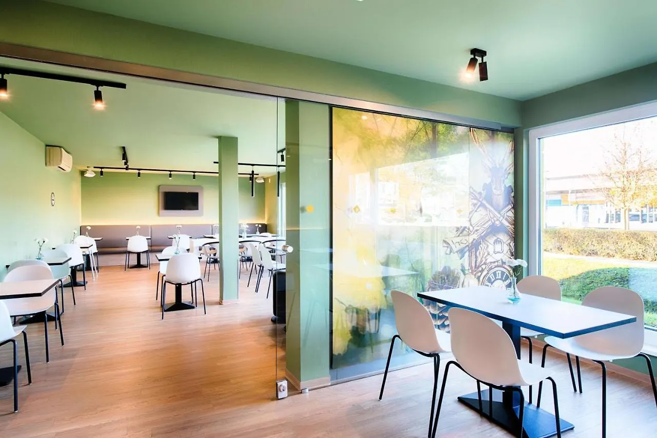 B&B Hotel Baden Airpark Rheinmunster 3*,